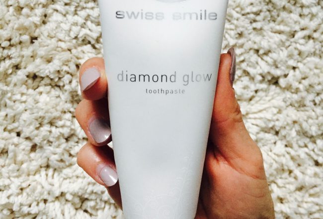 Swiss Smile Diamond Glow Zahnpasta